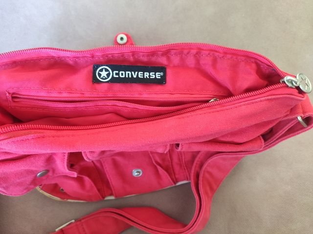 bolso marca Converse