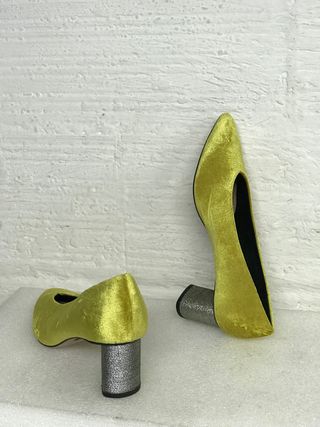 ZAPATOS SALÓN MANZANA/GRIS STRADIVARIUS T.38