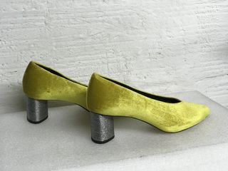 ZAPATOS SALÓN MANZANA/GRIS STRADIVARIUS T.38