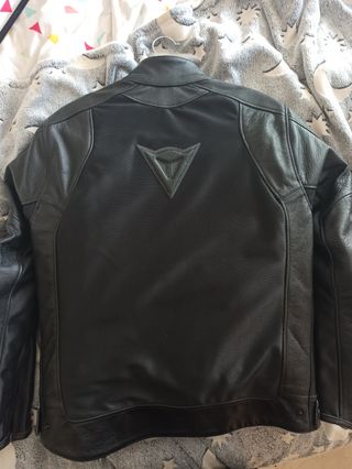 chaqueta moto 4 estaciones dainese