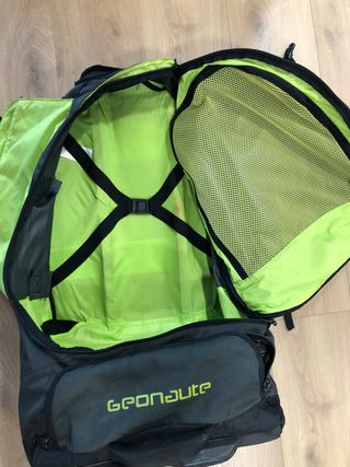 Maleta mochilera de segunda mano por 10 EUR en Majadahonda en WALLAPOP