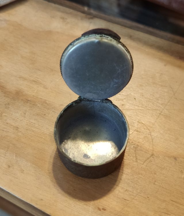 ANTIGUO PASTILLERO MICRO MOSAICO. ITALIA