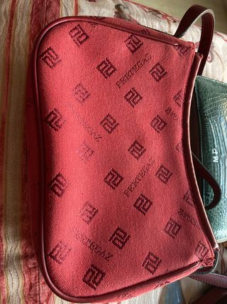 Bolso Pertegaz de segunda mano por 30 EUR en Madrid en WALLAPOP