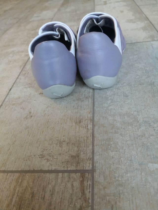 Zapatillas deportivas PUMA para chica