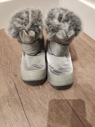 Botas de montaña y nieve de segunda mano por 10 EUR en L\\'Hospitalet de  Llobregat en WALLAPOP
