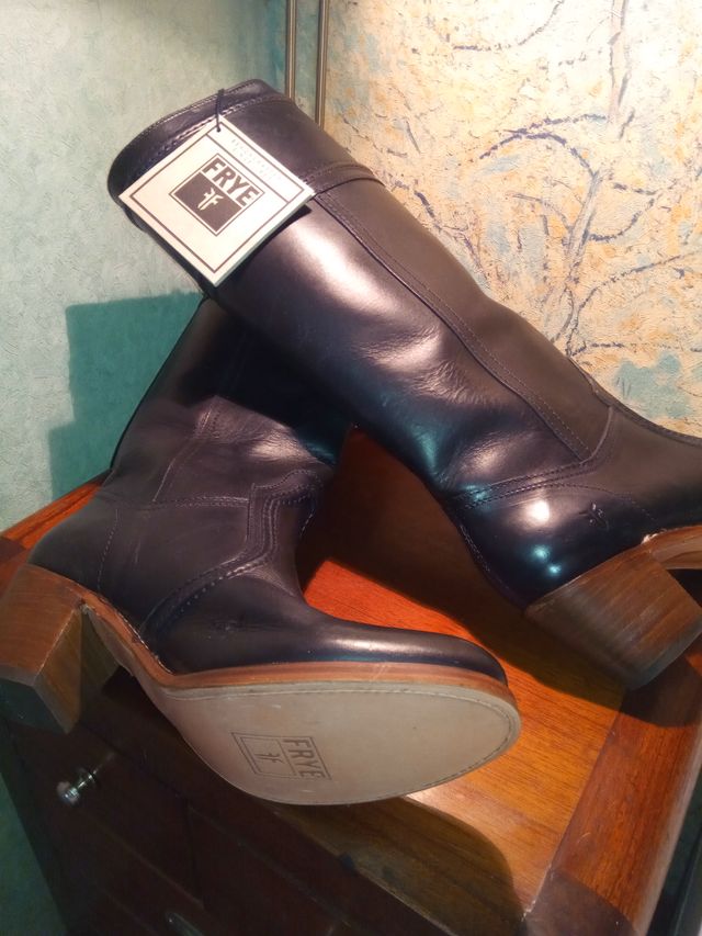 Botas Frye Jane color negro, talla 41