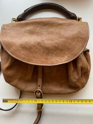 Bolso de la marca MIU MIU de segunda mano por 150 EUR en Pamplona en  WALLAPOP