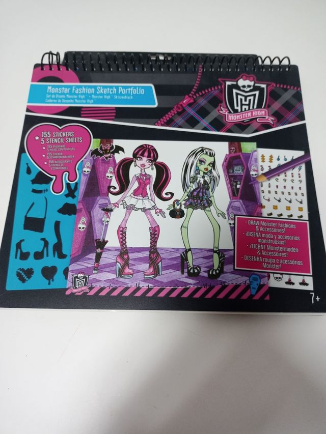 album diseño Monstershigh