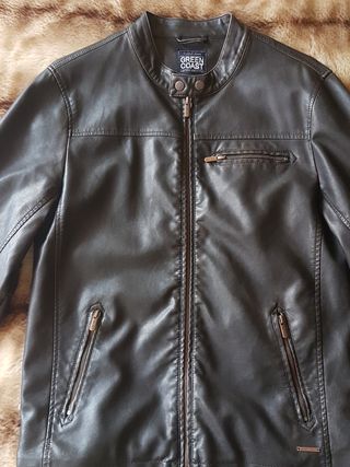 Cazadora hombre Green Coast talla 52. de segunda mano por 30 EUR en Avilés  en WALLAPOP