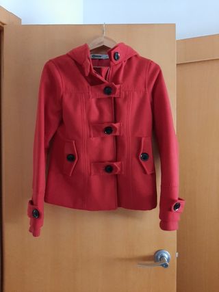 Benetton trenca roja con capucha – ROPAMUJERMODA.ES