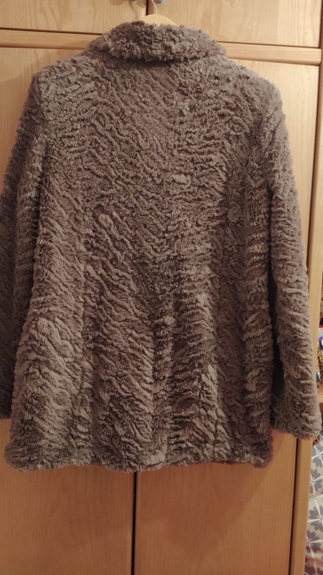 Abrigo de pelito suave