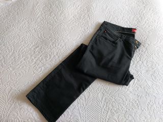 Pantalones hombre Celio de segunda mano por 7 EUR en Coslada en WALLAPOP