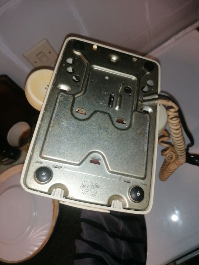 teléfono antiguo sobremesa