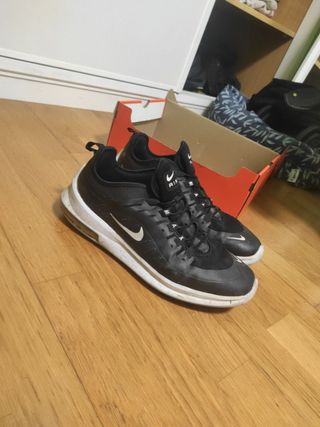Air Max, talla 46 de segunda mano por 17,5 EUR en Pamplona en WALLAPOP