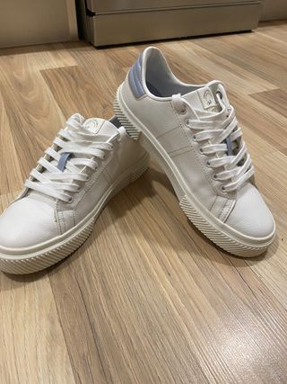 Zapatos marca Pull\u0026amp;bear, talla 37. de segunda mano por 10 EUR en  Cornellà de Llobregat en WALLAPOP