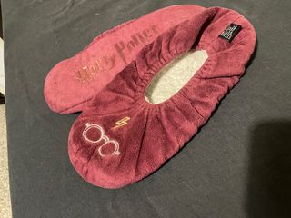 Pantuflas Harry Potter Primark talla 38-42 de segunda mano por 5 EUR en  Mataró en WALLAPOP