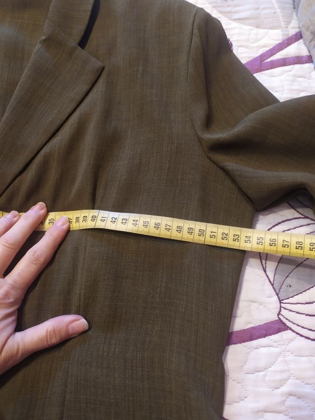 chaqueta verde caqui talla 46