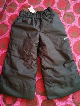 Pantalon de nieve Decathlon t-2 a 3 años de segunda mano por 10 EUR en  Valencia en WALLAPOP