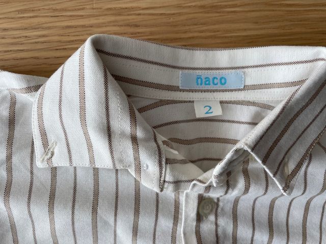 Camisa Ñaco blanca y marrón, 2 años