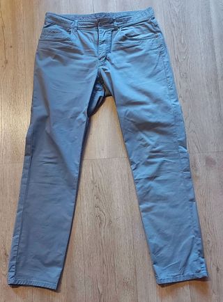 Pantalones chinos Emidio Tucci Talla 44 de segunda mano por 15 EUR en  Leganés en WALLAPOP