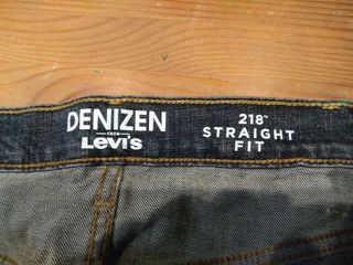 Pantalón Hombre Levi´s Denizen T.W38-L32 de segunda mano por 15 EUR en El  Perelló de Tarragona en WALLAPOP