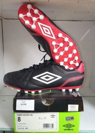Botas de fútbol para cesped artificial de segunda mano en Cádiz en WALLAPOP