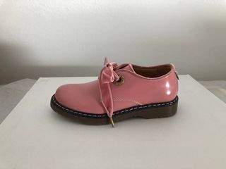 Zapatos nuevos para niña 32 de segunda mano por 30 EUR en Mijas en WALLAPOP