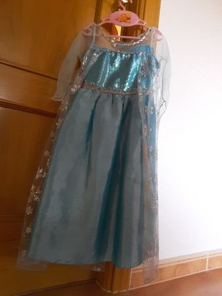 Disfraz Elsa Frozen de segunda mano por 7 EUR en Urbanizacion El Coto en  WALLAPOP