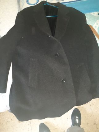 Chaquetón corte inglés XL. largo por la rodilla de segunda mano por 25 EUR  en Castilleja de Guzmán en WALLAPOP