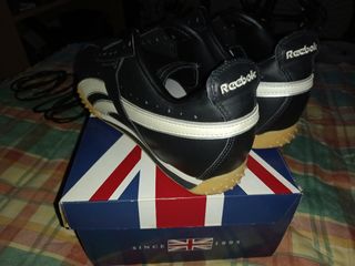 Zapatillas futbol sala Reebok de segunda mano por 35 EUR en Madrid en  WALLAPOP