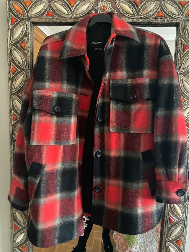 Chaqueta forrada , sobrecamisa chica!!!