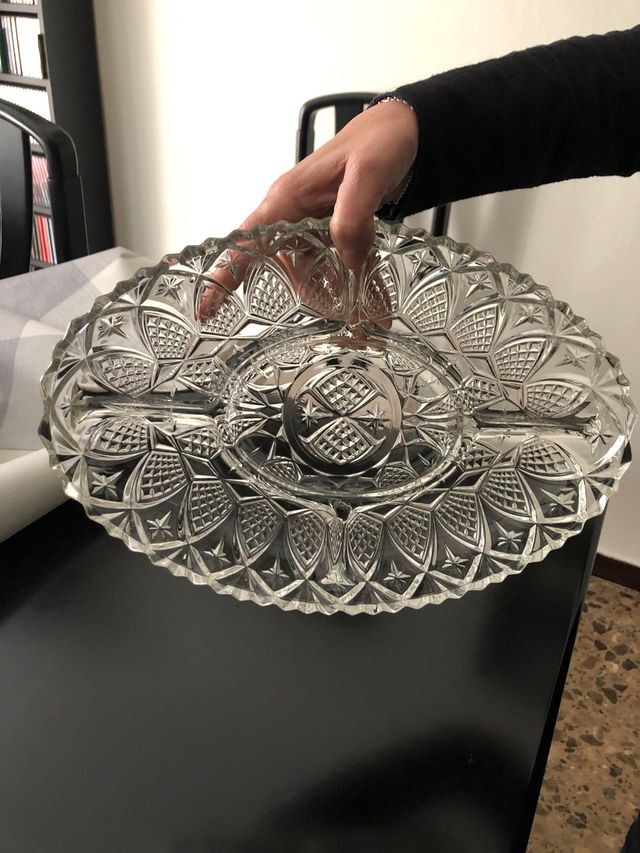 Bandeja de cristal tallada a mano