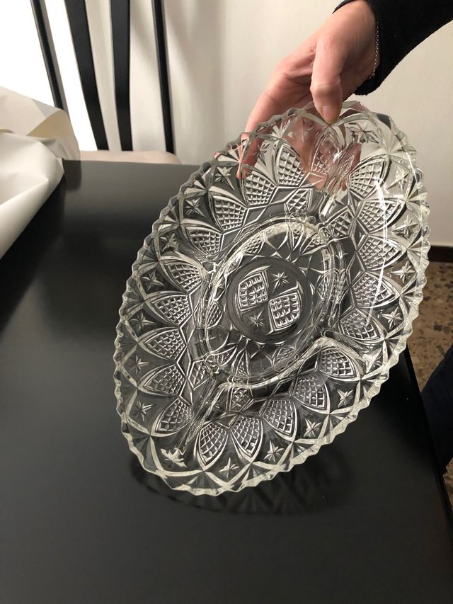Bandeja de cristal tallada a mano