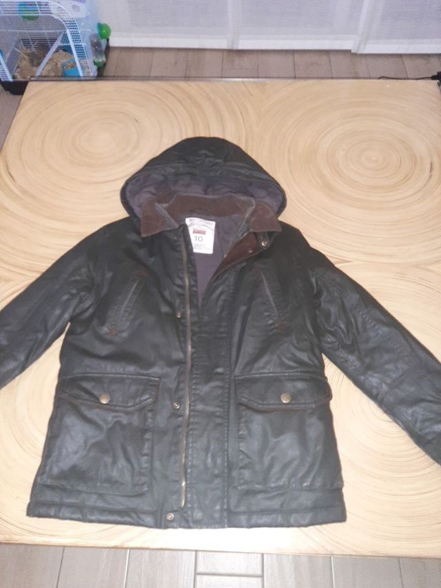 abrigo de niño talla 10 marca tizzas