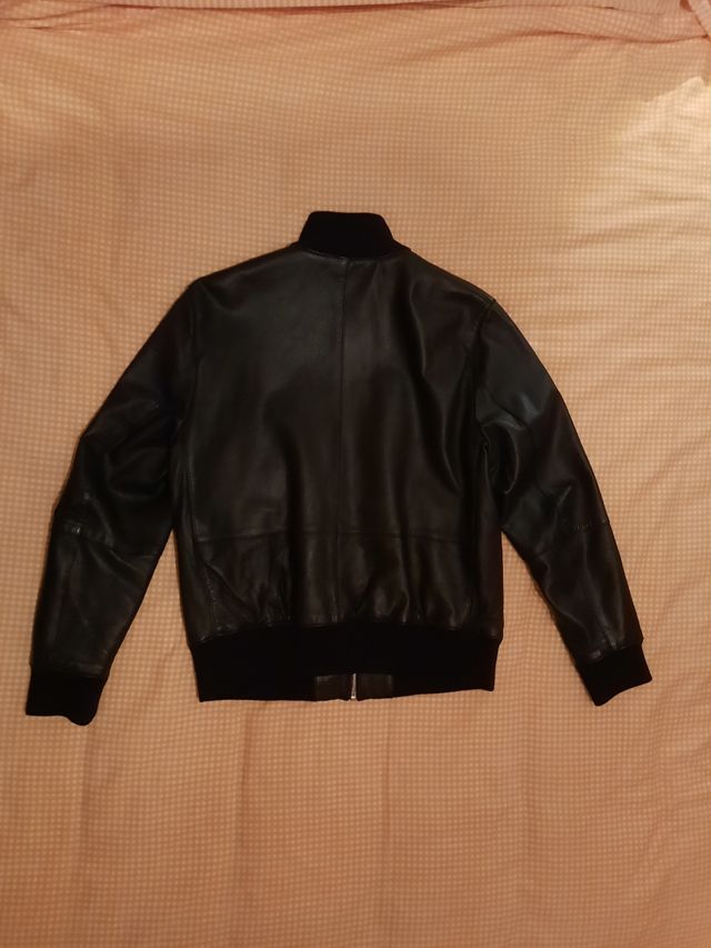 Cazadora de piel Zara L