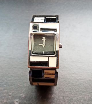 Reloj Bijou Brigitte de mujer tipo brazalete de segunda mano por 20 EUR en  Camas en WALLAPOP