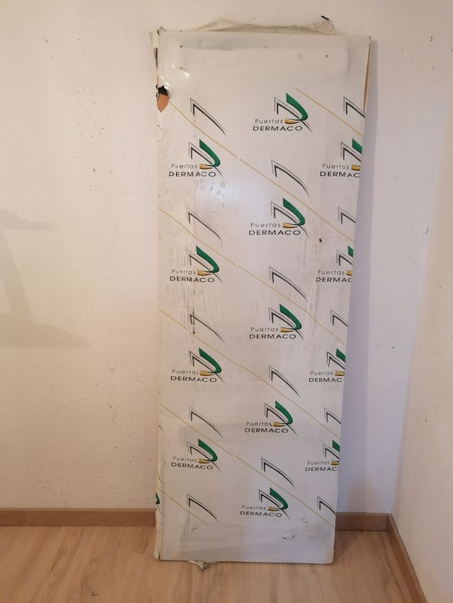 Puerta maziza de interior