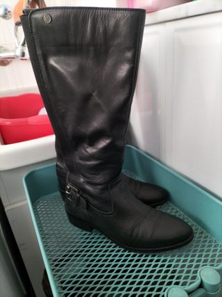 Botas altas negras de polipiel – it.closet