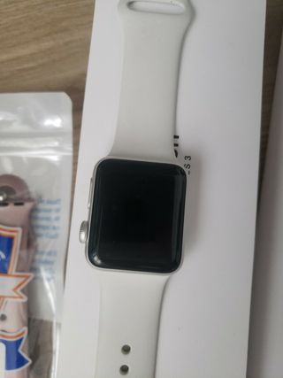 Apple watch Series 3.Blanco. 38 mm. Como nuevo. de segunda mano por 160 EUR  en Las Rozas de Madrid en WALLAPOP