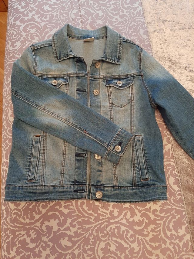 Cazadora vaquera niña zara, talla 9/10