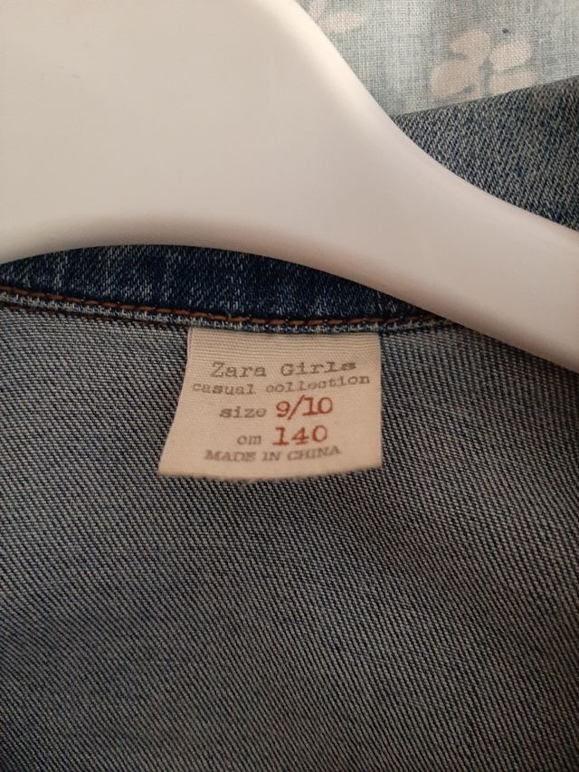 Cazadora vaquera niña zara, talla 9/10