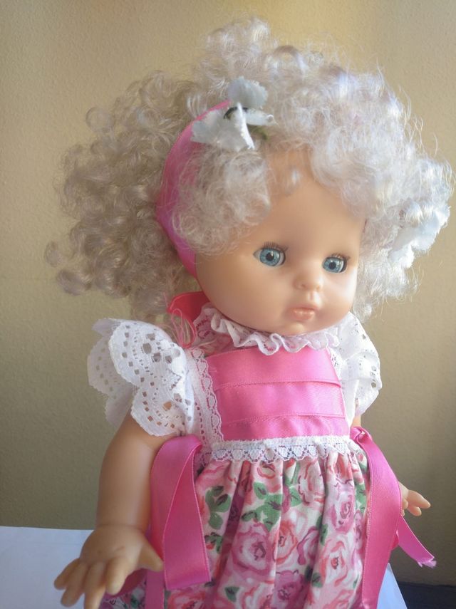 Muñeca tienda Así Madrid. Original