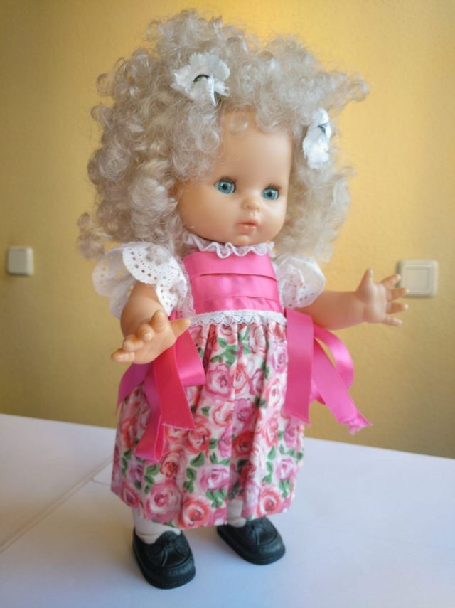 Muñeca tienda Así Madrid. Original