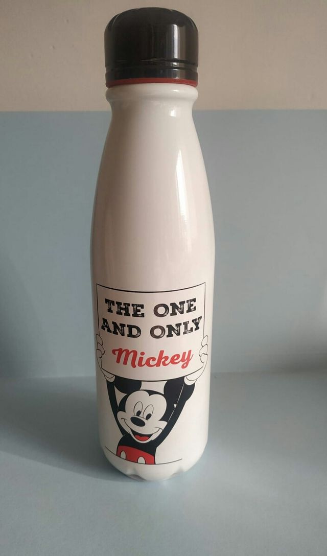 botella mickey mouse