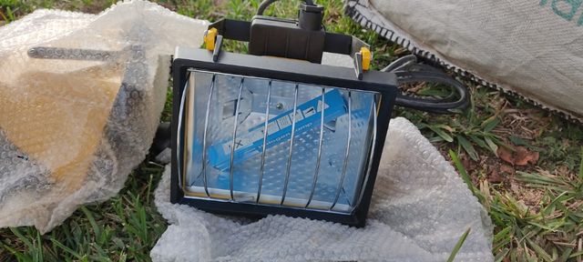 Focos para exteriores e interiores nuevos!!