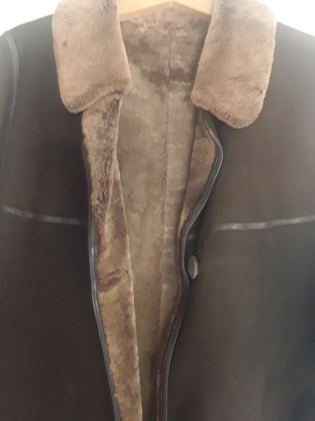 Abrigo  de piel, de mujer marrón  oscuro. talla:L