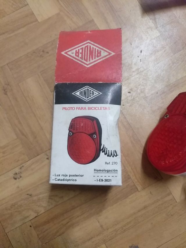 Rinder piloto trasero para bicicletas