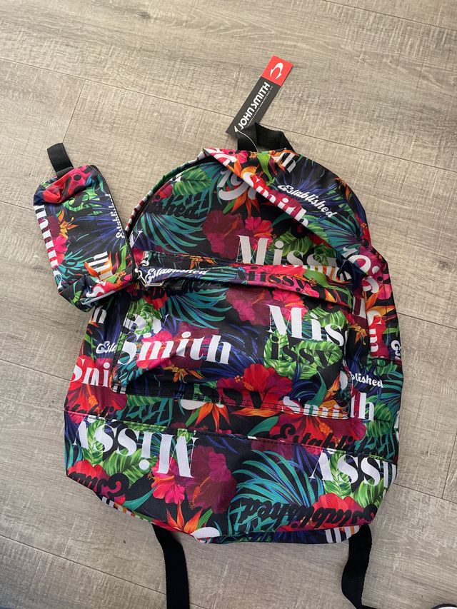 Mochila y estuche escuela Jonh Smith NUEVA