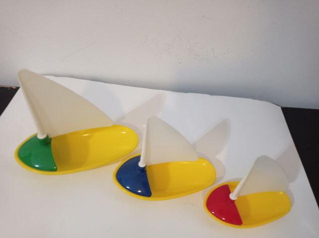 Veleros de juguete para la bañera