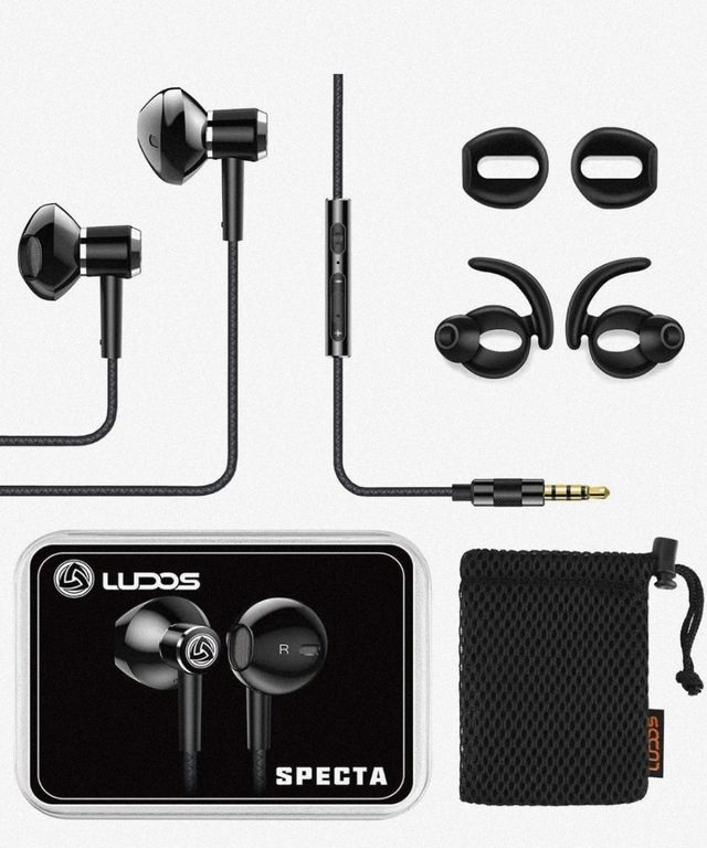 Auriculares Internos con cable ,,nuevo